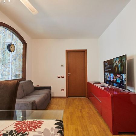 La Casa Di Pippo Apartment Bergamo Luaran gambar